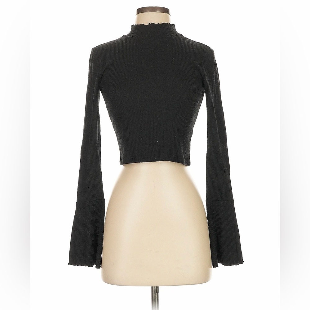 Forever 21 Black Cropped Ribbed Mock Neck with Bell Sleeves